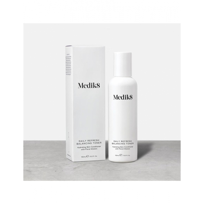 Зволожуючий тонік без вмісту спирту Medik8 Daily Refresh Balanсing Toner