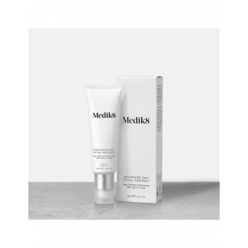 Антивіковий зволожуючий крем Medik8 Advanced Day Total Protect SPF 30 50mL